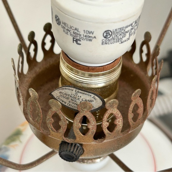 Vintage Table Lamp - Picture 6 of 7